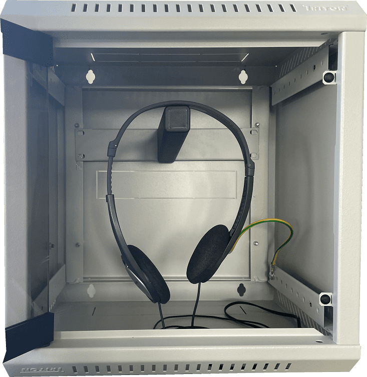 Headset-Schrank zur Wansmontage